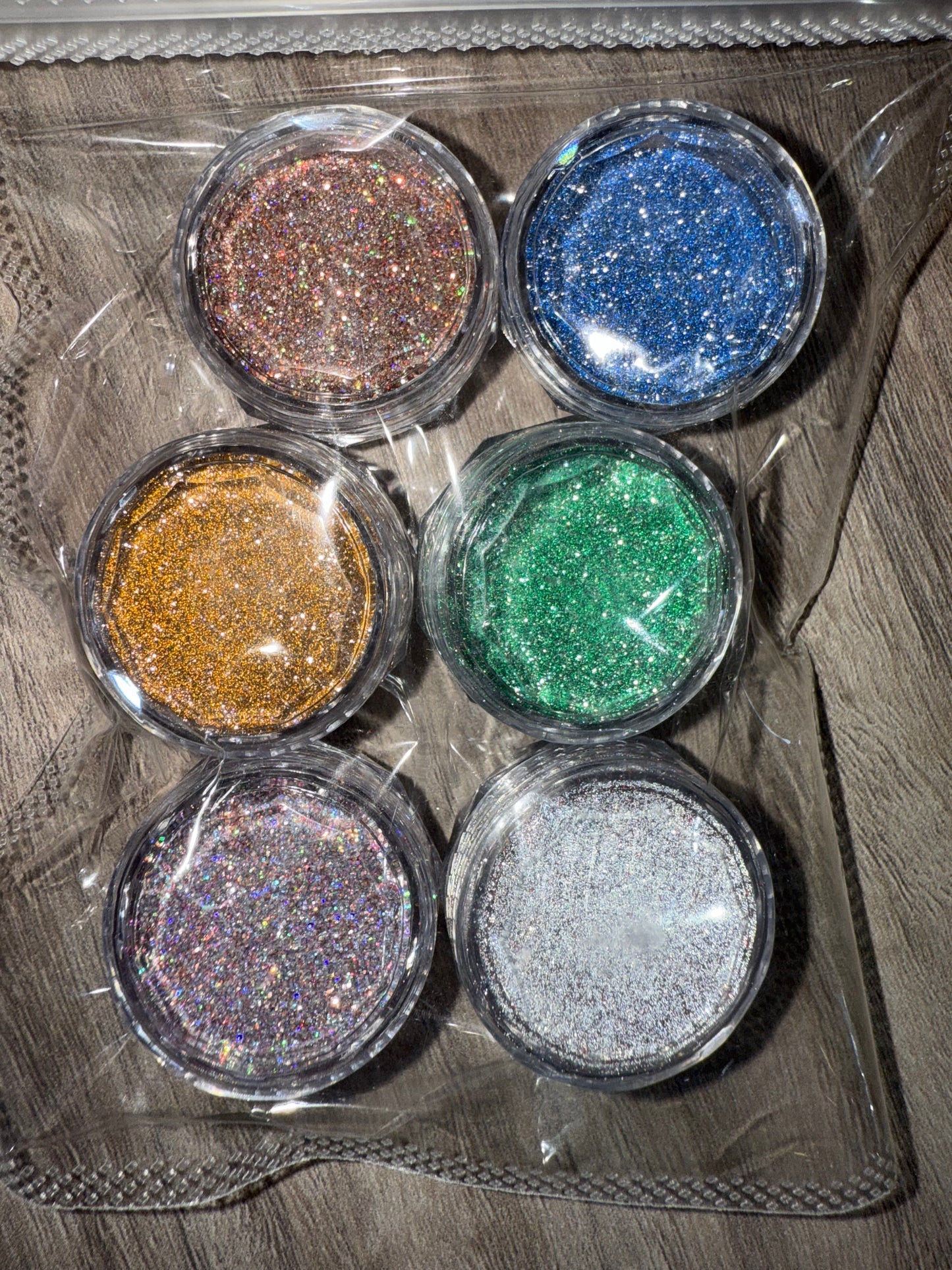Pigment glitters