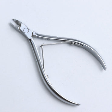Pince coupe-cuticule