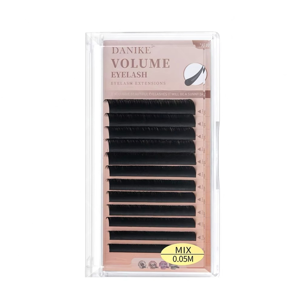 Extensions de cils volume
