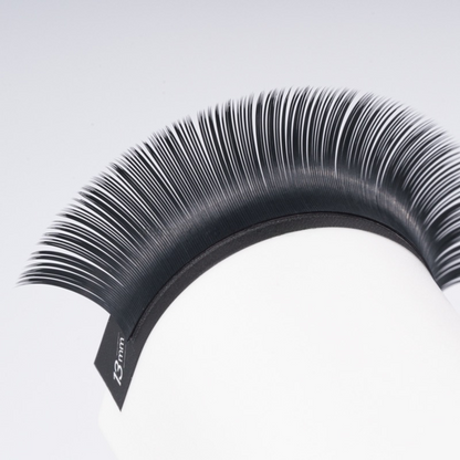 Extensions de cils classique ( cil à cil)